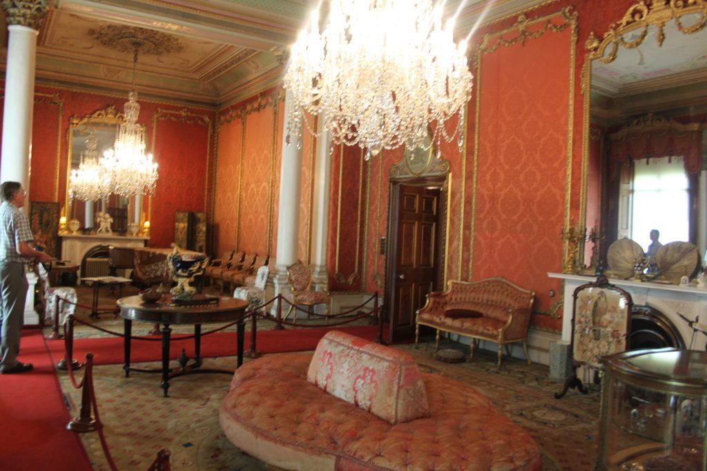 A Family Day Out at Brodsworth Hall and Gardens - Lellalee